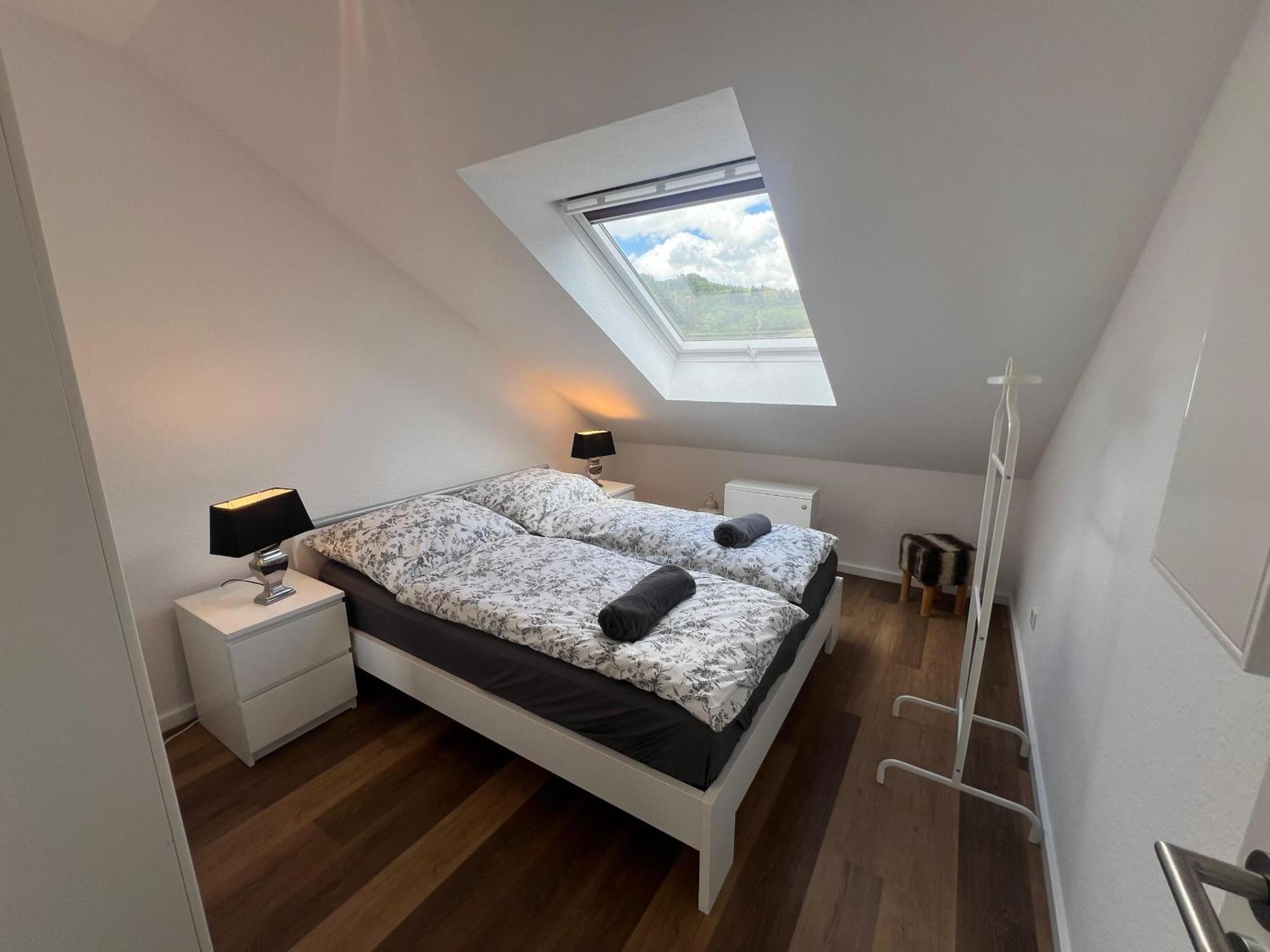 Gemuetliche 3-Zimmer-Wohnung Mit Panoramablick Und Kostenlosem Ueberdachten Parkplatz Winterberg Exterior foto