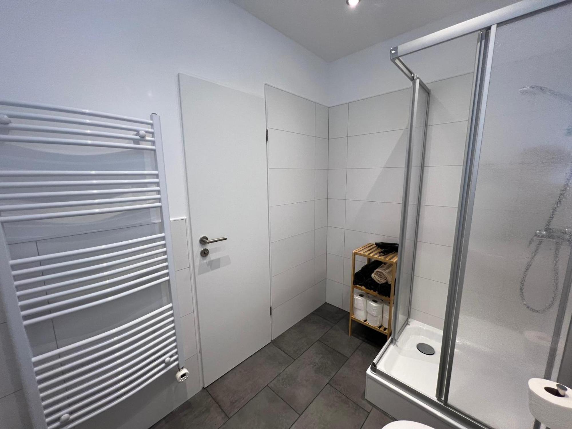Gemuetliche 3-Zimmer-Wohnung Mit Panoramablick Und Kostenlosem Ueberdachten Parkplatz Winterberg Exterior foto